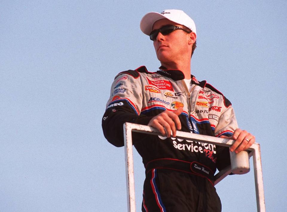 Kevin Harvick keeps his eye on the track as Winston cars take practice laps prior to the start of the Winston qualifier on Friday afternoon May 18, 2001 at Lowe’s Motor Speedway.