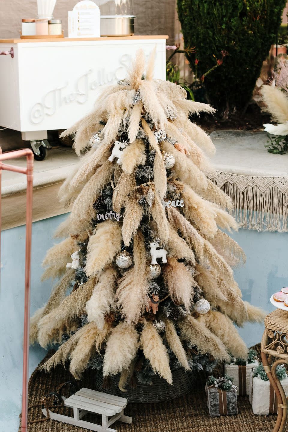 a large pampas chritmas tree