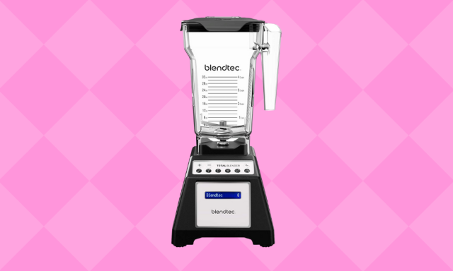 This powerhouse Blendtec blender nearly 60 percent today only — 'I can't live without it!'