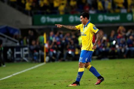 Football Soccer - Spanish Liga Santander - Las Palmas v Real Madrid - Gran Canaria stadium, Las Palmas de Gran Canaria, Spain - 24/09/16. Las Palmas' Sergio Araujo celebrates his first goal during the match. REUTERS/Juan Medina