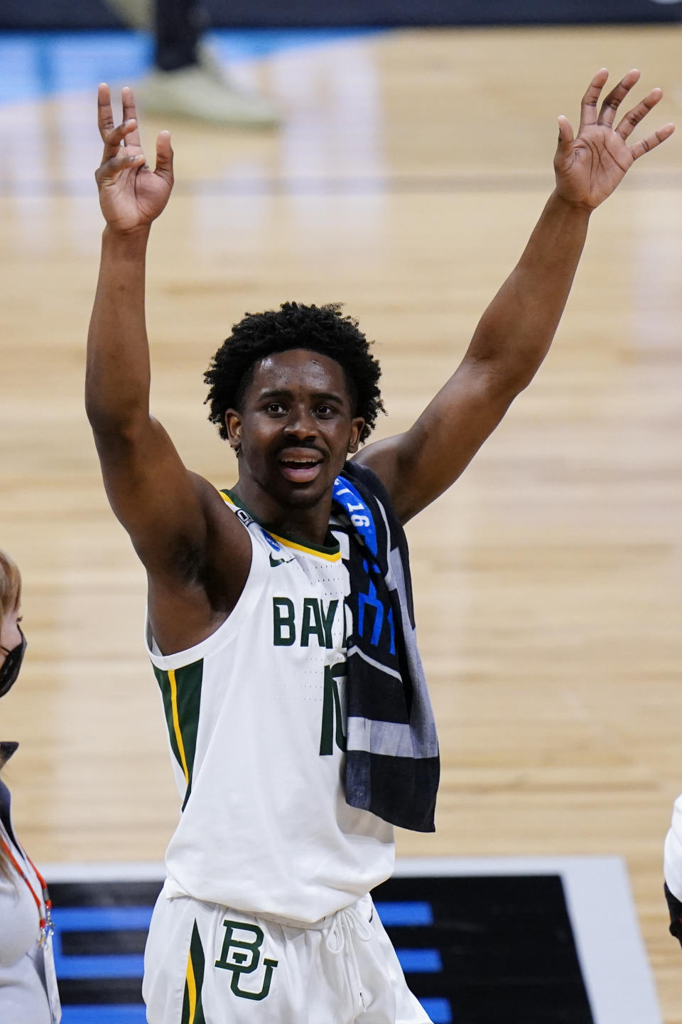 Baylor guard Adam Flagler (10) waves to fans after beating Villanova 62-51 in a Sweet 16 game in the NCAA men's college basketball tournament at Hinkle Fieldhouse in Indianapolis, Saturday, March 27, 2021. (AP Photo/AJ Mast)