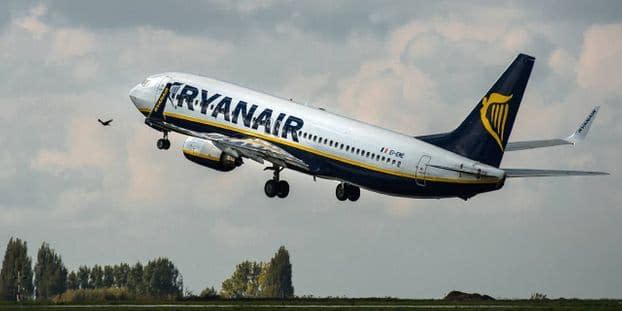 Un avion a été contraint d'atterrir dimanche après une alerte à la bombe sur un vol Ryanair entre la Pologne et la Grèce - AFP