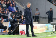 Football Soccer Britain- Hull City v Manchester United - Premier League - The Kingston Communications Stadium - 27/8/16 Manchester United manager Jose Mourinho Reuters / Scott Heppell Livepic EDITORIAL USE ONLY. No use with unauthorized audio, video, data, fixture lists, club/league logos or "live" services. Online in-match use limited to 45 images, no video emulation. No use in betting, games or single club/league/player publications. Please contact your account representative for further details.