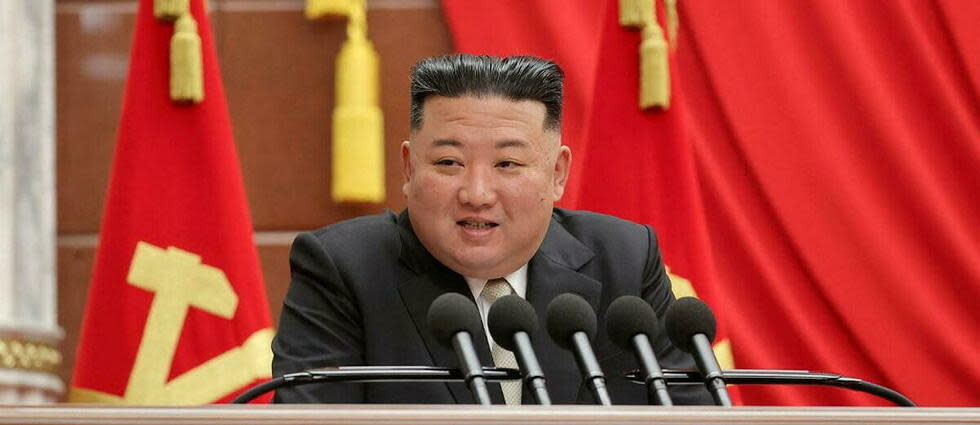 Le dirigeant nord-coréen Kim Jong-Un a dirigé des exercices militaires.  - Credit:STR / KCNA VIA KNS / AFP