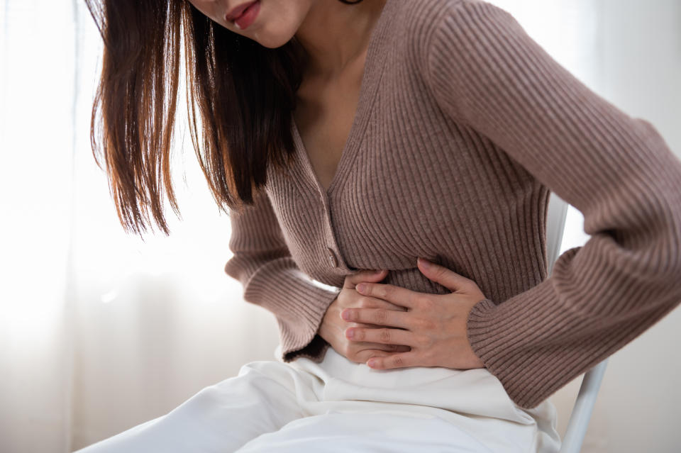 卵巢早衰的症狀有：骨質加速流失、陰道乾燥、月經遲延或閉經等（示意圖/Getty Image）