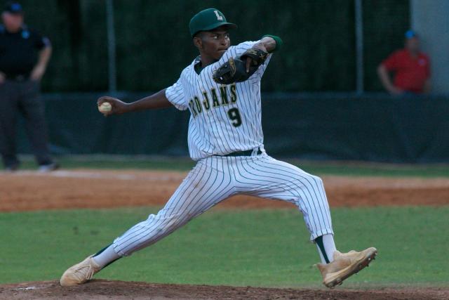 Catholic baseball falls to Mosley 5-4