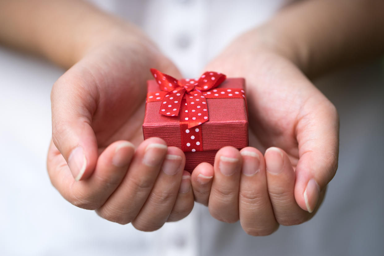 Keeping the price tag small is easy with these perfect gift ideas. Photo: Getty Images