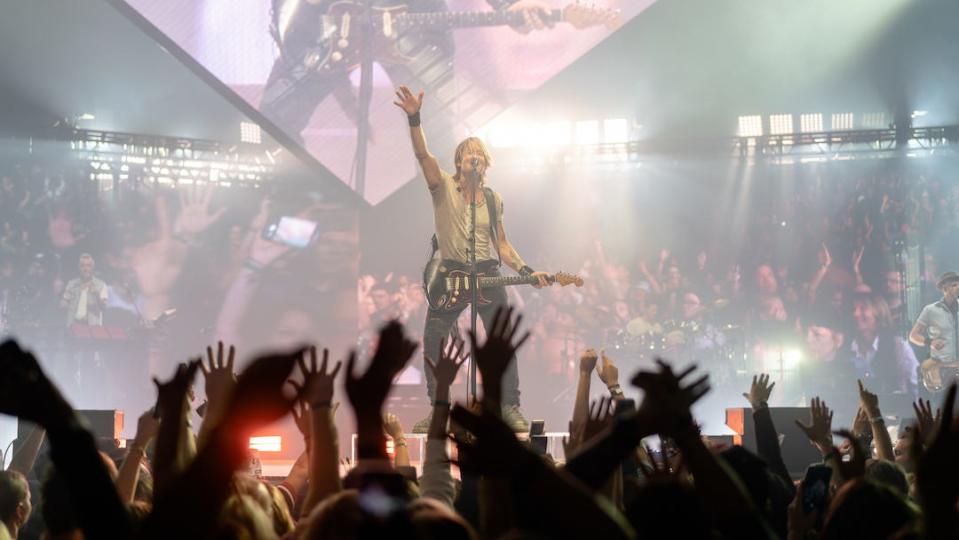 Keith Urban is returning to Blossom on July 15, 2022; tickets go on sale Dec. 10.