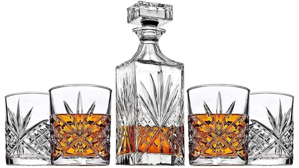 The best gifts for men: Decanter set