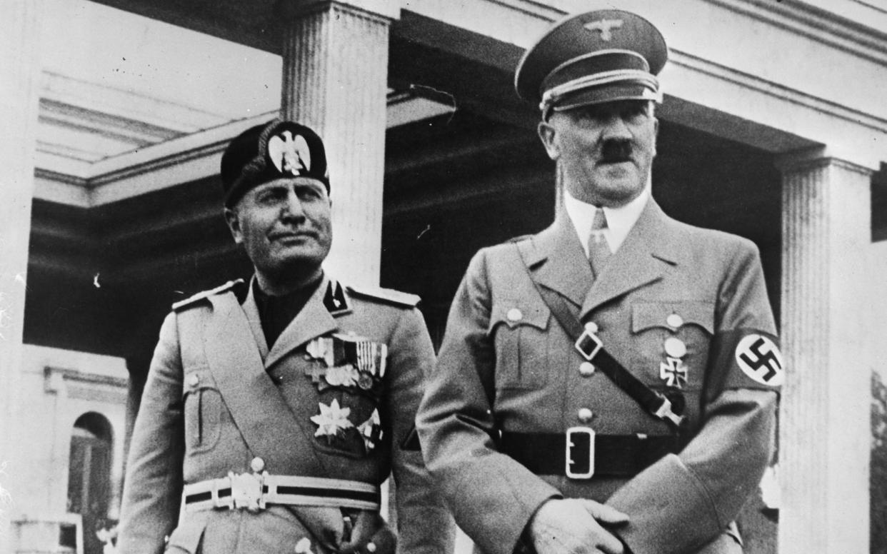 Benito Mussolini (1883 - 1945) and Adolf Hitler (1889 - 1945) in September 1937. - HULTON ARCHIVE