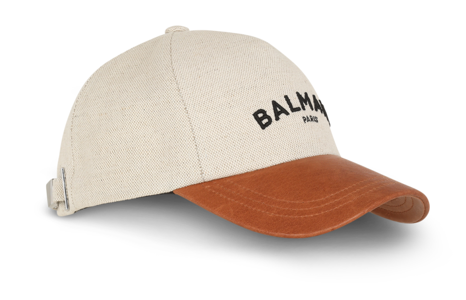 拼接皮革logo棒球帽，NT$16,200。（美之心提供）