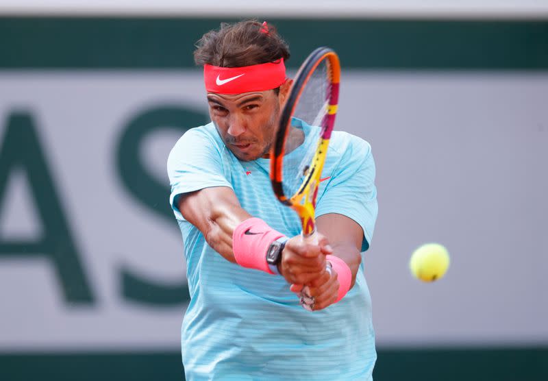 Foto del domingo de Rafael Nadal durante su partido de octavos de final en Roland Garros ante el estadounidense Sebastian Korda