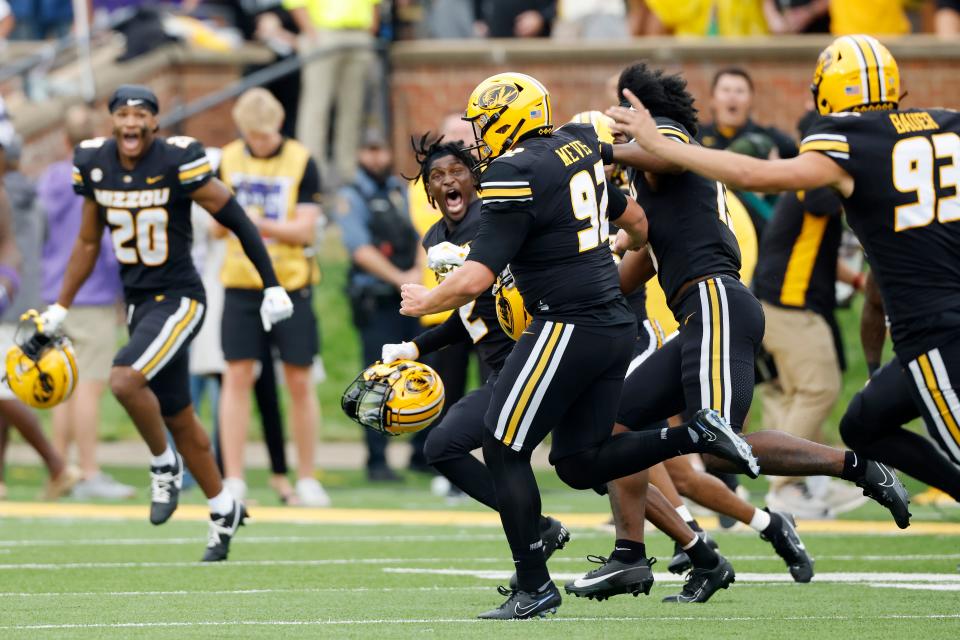 Missouri place kicker Harrison Mevis (92) celebrates with his team after making a 61-yard field goal to defeat Kansas State on Saturday, Sept. 16, 2023 in Columbia, Mo.
