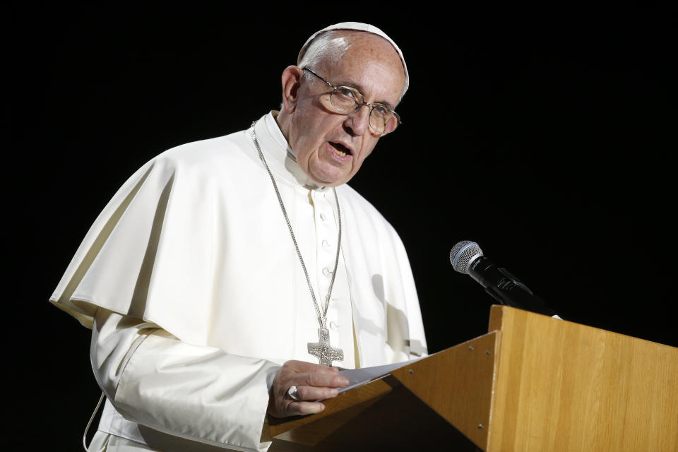 MALMO, SWEDEN - OCTOBER 31:  Pope Francis gives a speech during the 'Together in Hope' event at Malmo Arena on October 31, 2016 in Malmo, Sweden. The Pope is on 2 days visit attending Catholic-Lutheran Commemoration in Lund and Malmo.  (Photo by Michael Campanella/Getty Images)