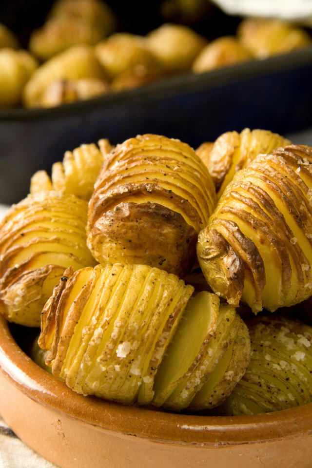 Curtis Stone's Crispy Roasted Potatoes