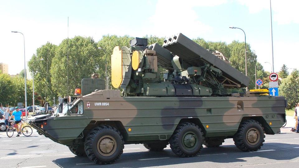 osa akm sting short range air defense vehicle on parade in warsaw