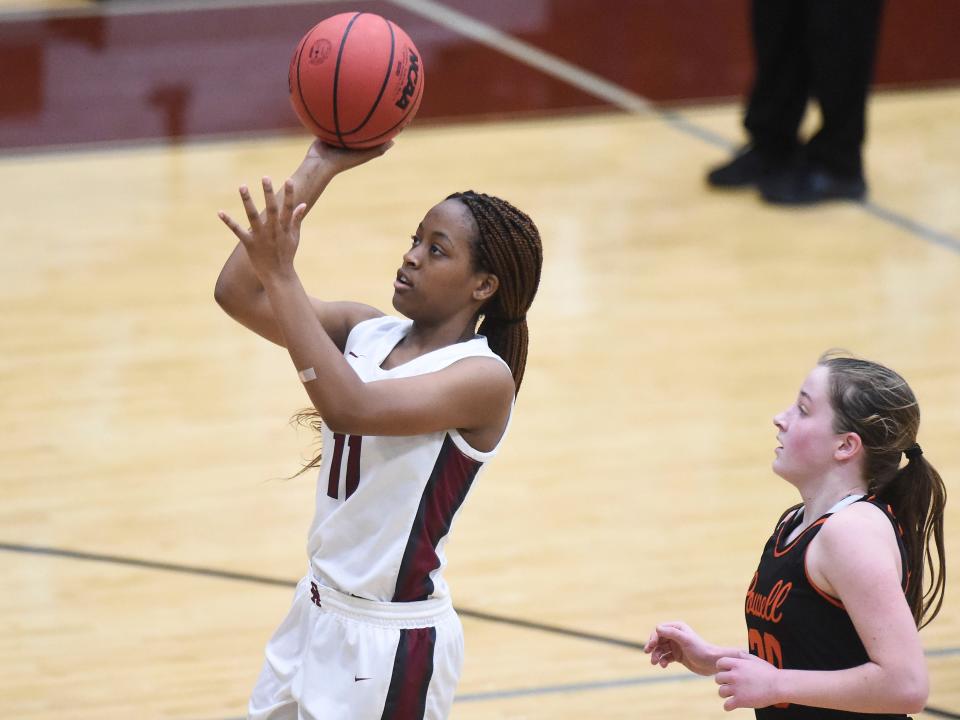 Oak Ridge's Semaj Clark (11) gets an open shot during the girls high school basketball game between the Oak Ridge Wildcats and Powell Panthers in Oak Ridge, Tenn. on Friday, January 21, 2022.