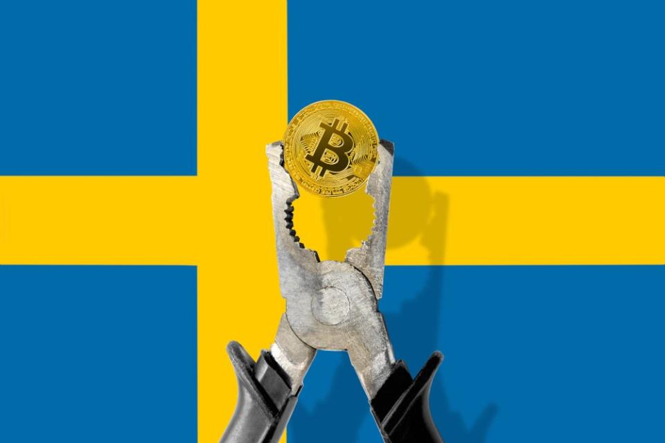 No, Sweden has not switched its national currency to bitcoin. | Source: Shutterstock