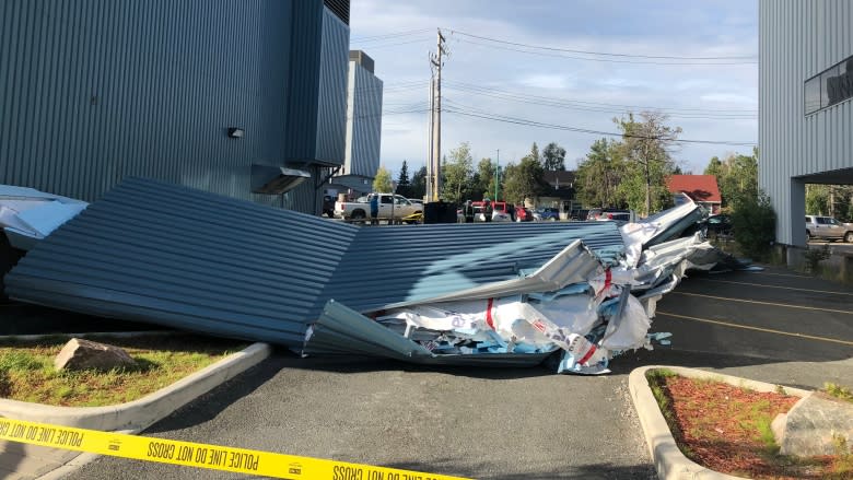 No injuries after wind rips siding off downtown Yellowknife building