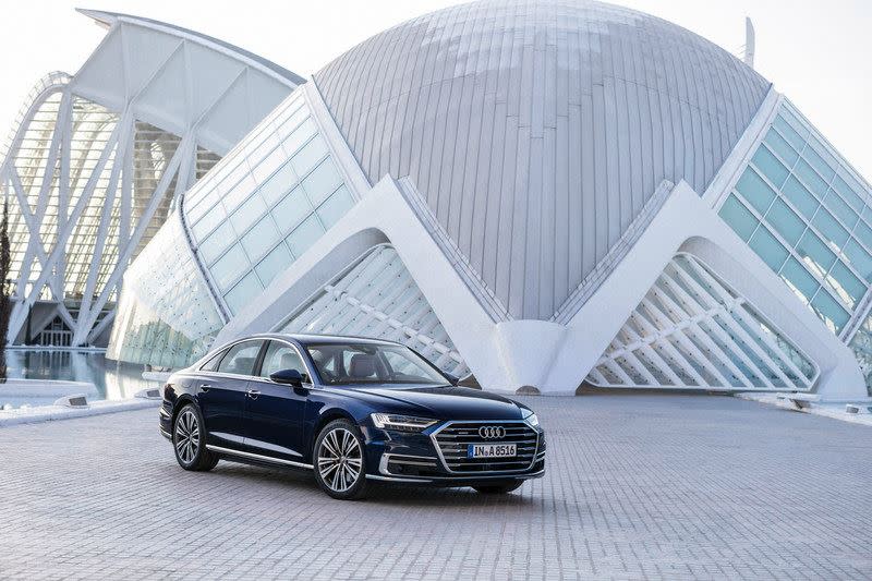 Audi全新2021年式A8車系新增A8 55 TFSI quattro汽油短軸版車型。（圖／Audi提供）