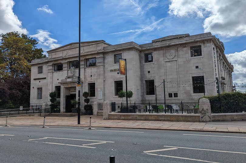 The Golden Beam, Wetherspoons pub does not allow Otley Runners in