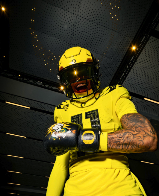 Oregon Reveals Hunter-Green and Yellow Uniform Combination for Game vs.  California - Sports Illustrated Oregon Ducks News, Analysis and More