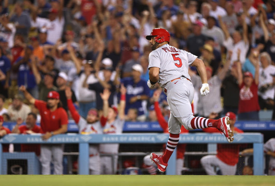 Albert Pujols以單場雙響砲達標大聯盟生涯700轟。（Photo by Harry How/Getty Images）