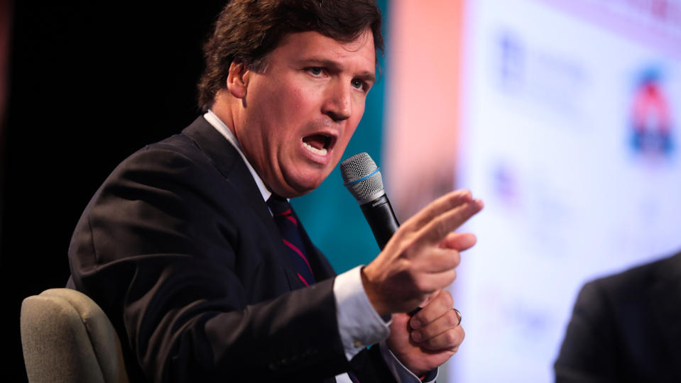 Tucker Carlson, ex presentador de Fox News