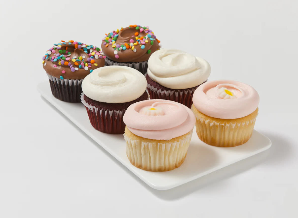 magnolia bakery "best of new york" cupcake assortment