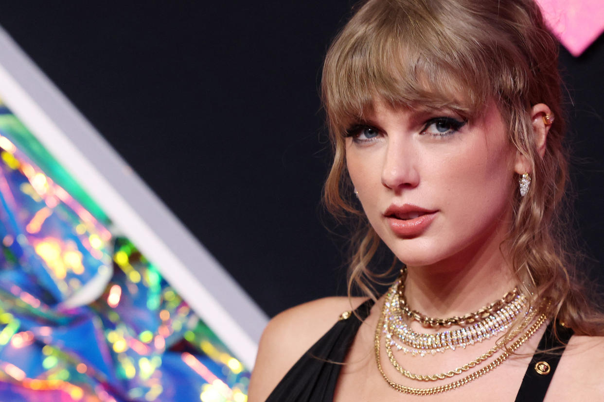Taylor Swift ist der vermutlich aktuell größte Popstar der Welt - nun wird sie auch noch akademisch erforscht. (Bild: REUTERS/Andrew Kelly)