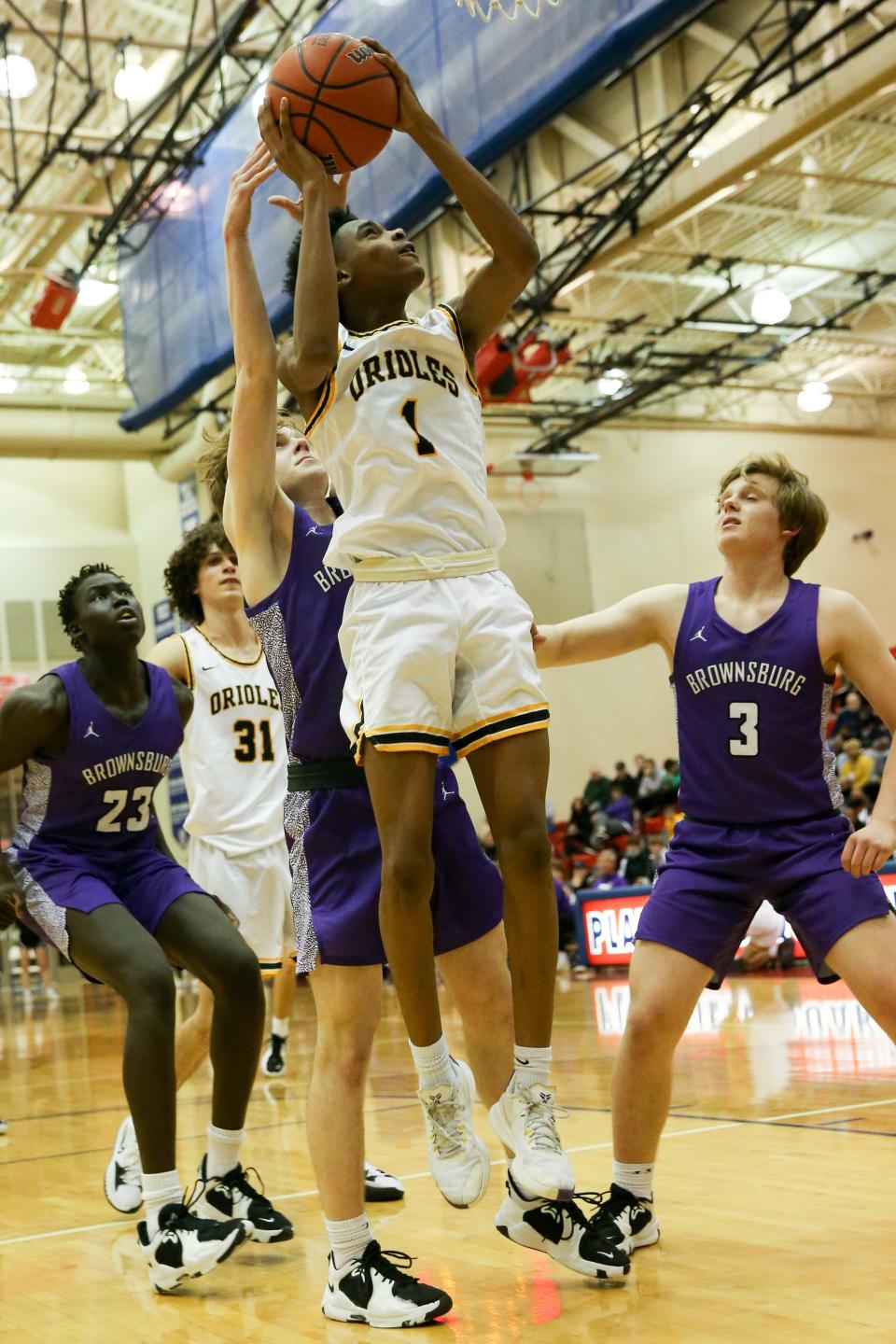 Avon High School Jordan Lomax (1) with the shot as Avon vs Brownsburg high school boys basketball in Hendricks County finals at Plainfield High School, Jan 8, 2022; Plainfield, IN. Gary Brockman- For The Indianapolis Star