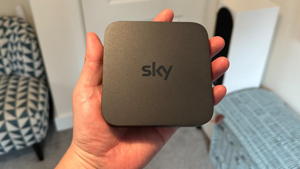 TV streamer: Sky Stream Puck