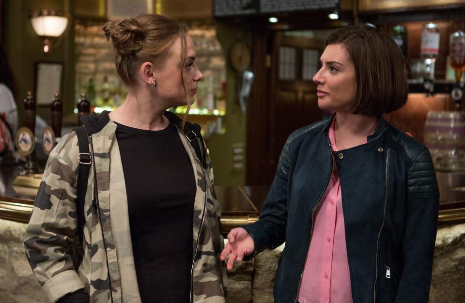 Wednesday, April 24: Amy gives Victoria some advice