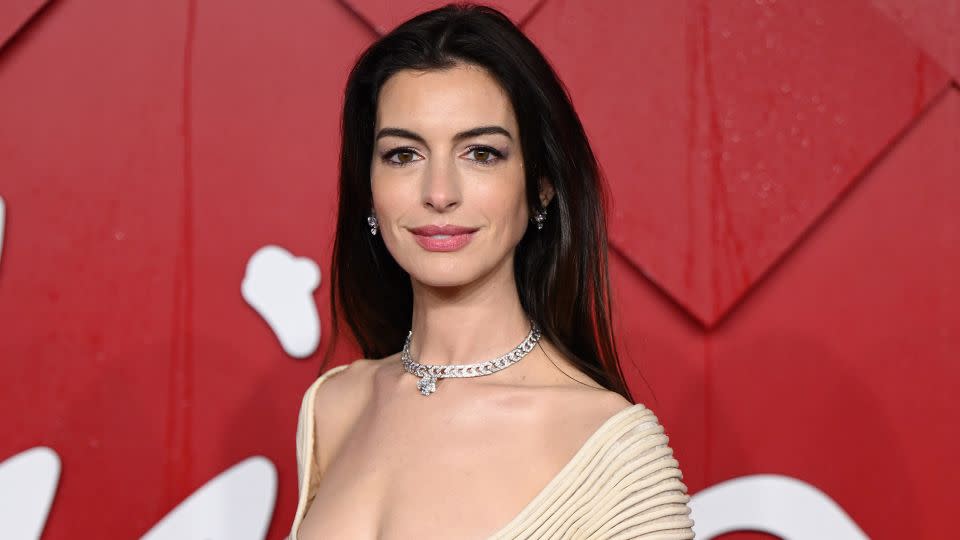 Erin Walsh dressed Anne Hathaway in vintage Valentino for the 2023 British Fashion Awards. - Karwai Tang/WireImage/Getty Images