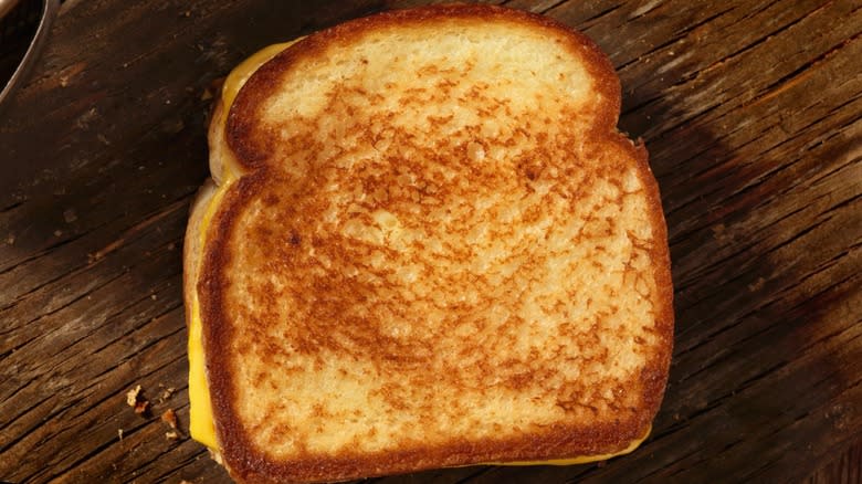 toasted grilled cheese