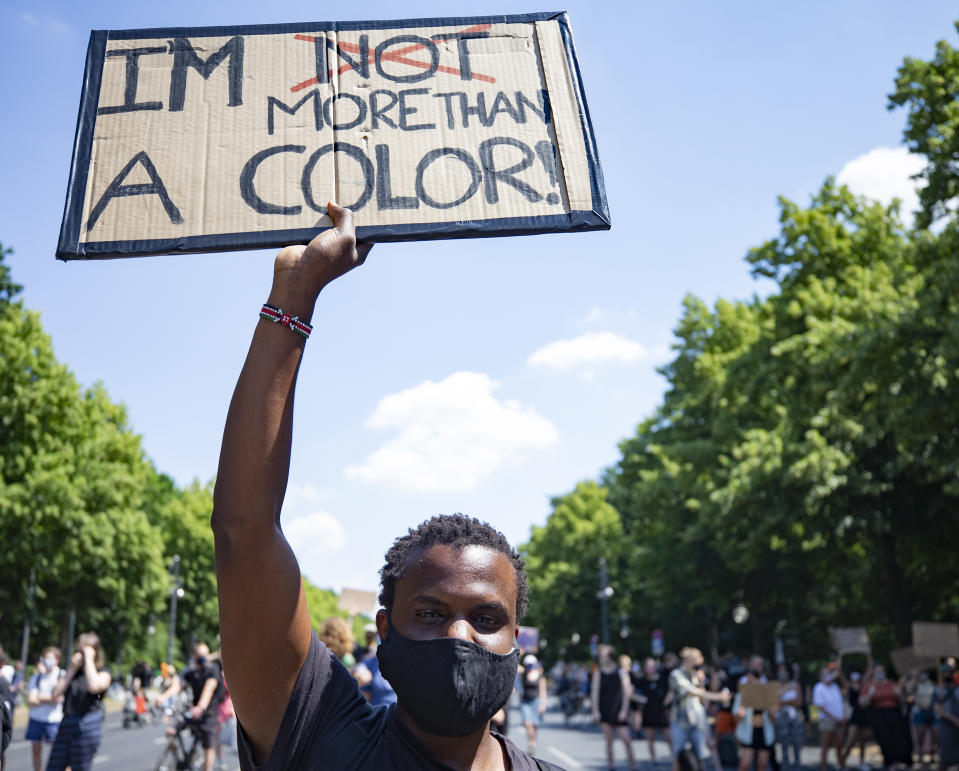 Image: George Floyd protest in Berlin (Abdulhamid Hosbas / Anadolu Agency via Getty Images file)