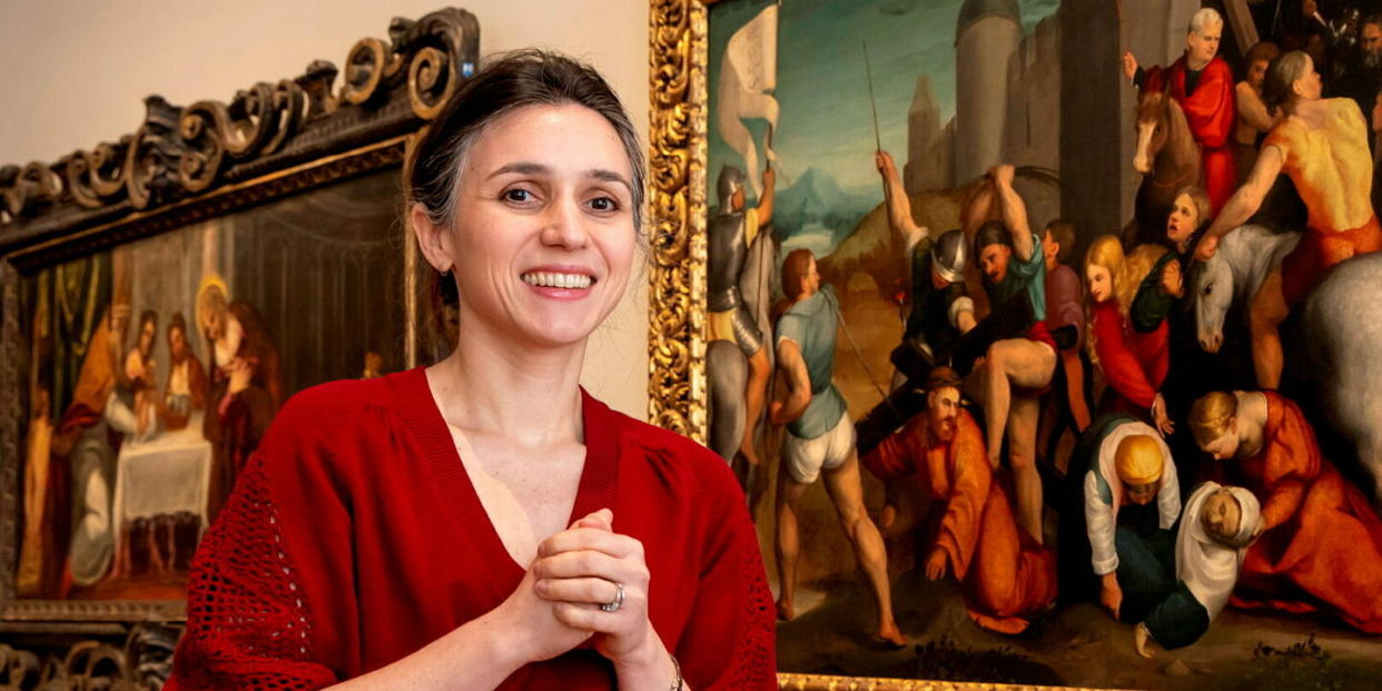 Ana Debenedetti, directrice de la Fondation Bemberg, devant des œuvres de Jacopo Bassano et du Tintoret, dans la salle de l’hôtel d’Assézat consacrée à la Renaissance.  - Credit:Lydie LECARPENTIER/REA