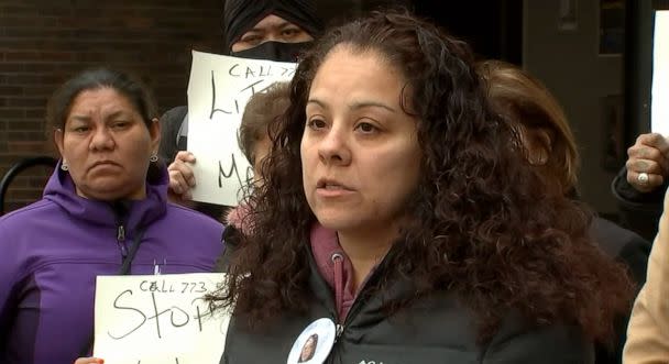 PHOTO: Elizabeth Bello, sister of Rosa Chacon, speaks outside the Chicago Police Department's 4th District headquarters, March 22, 2023. (WLS)