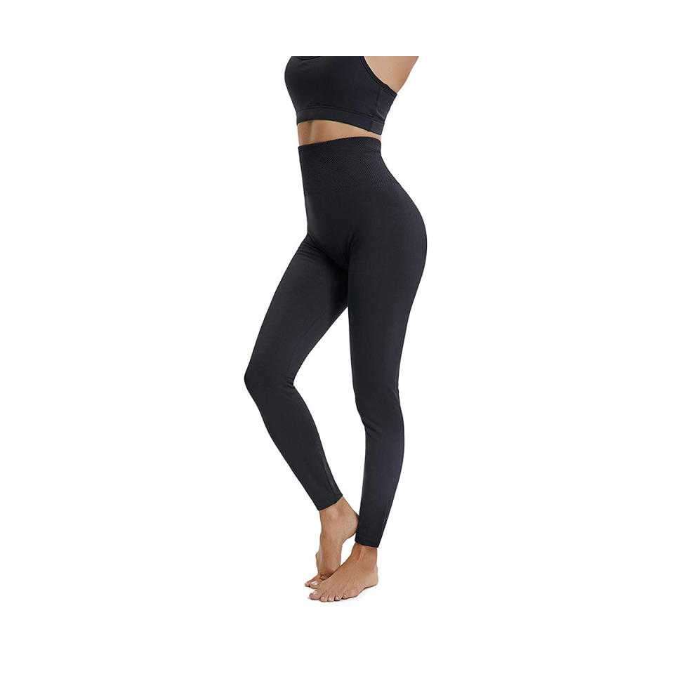 Best Fleece-Lined Option: CakCton Fleece Lined Leggings