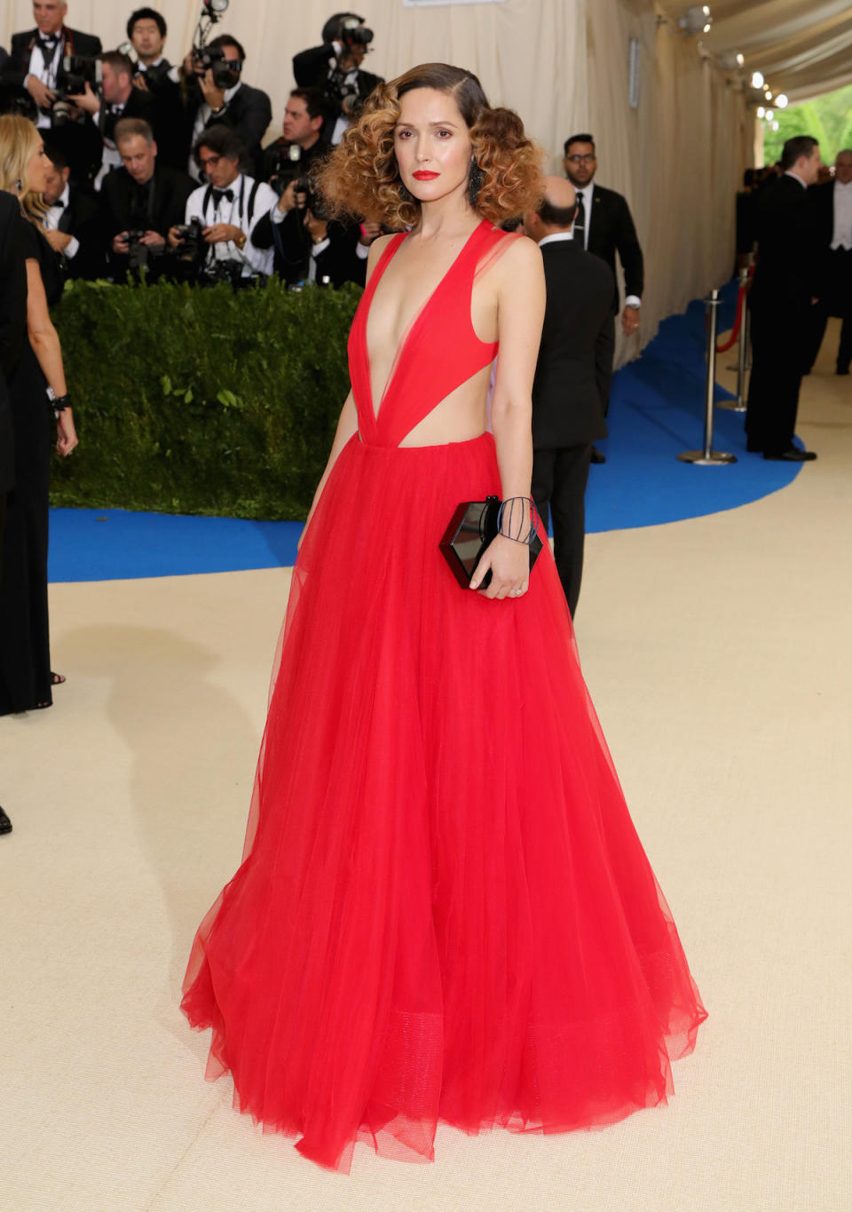 <p>The actress wore a custom red, v-neck body suit with a matching tulle skirt from designer Ralph Lauren. (Photo by Neilson Barnard/Getty Images) </p>