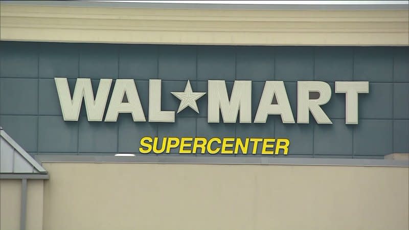 Wal-Mart pulls plug on smallest store format, shuts 269 stores