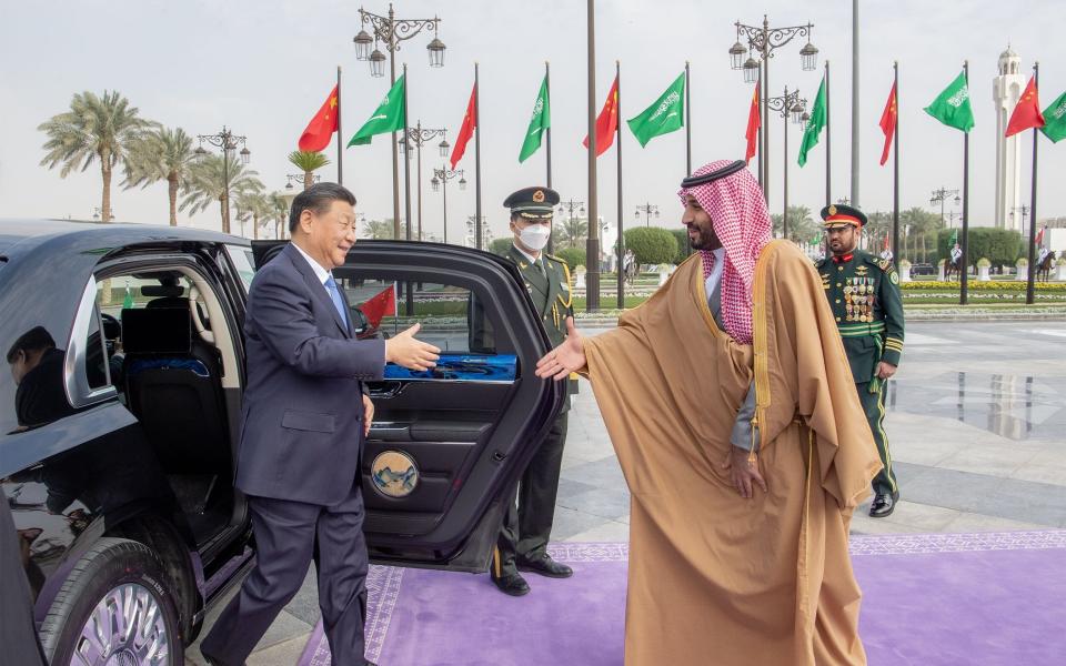 Mohammed bin Salman rolled out the purple carpet for Xi Jinping when the Chinese President visited Riyadh last year - Anadolu Agency