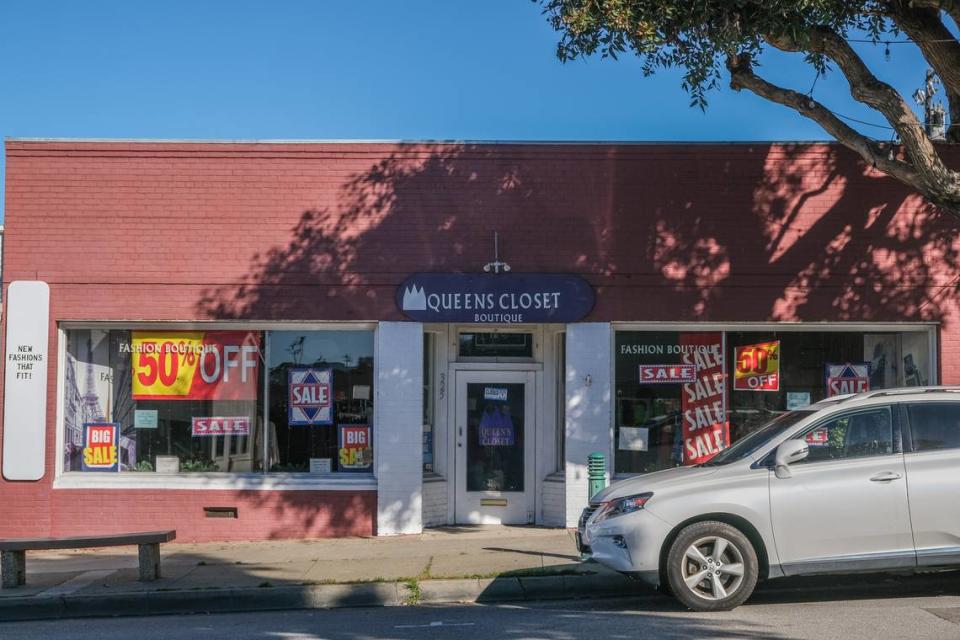 After decades of selling women’s attire in Morro Bay, the owner of the Queen’s Closet will retire Jan. 31, 2024. The business will transform into Mariposa Exchange, specializing in home decor.