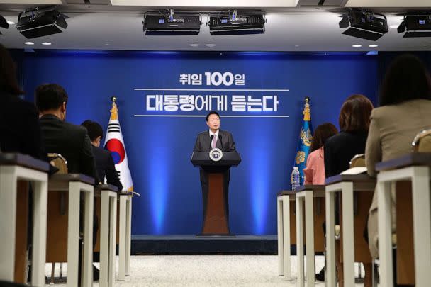 PHOTO: South Korean President Yoon Suk-yeol delivers a speech during his news conference to mark his first 100 days in office in Seoul on Aug. 17, 2022. (Chung Sung-jun/AFP via Getty Images)