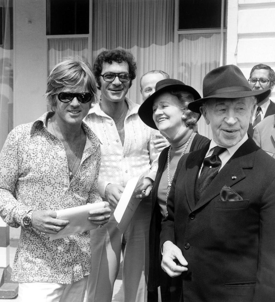 Robert Redford, Sydney Pollack, Aniela Mlynarska, and Arthur Rubinstein, 1972