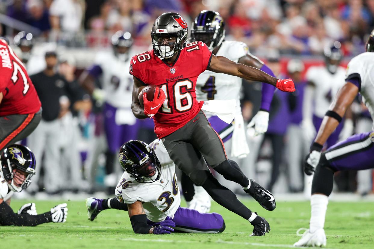 Tampa Bay Buccaneers wide receiver Breshad Perriman (16) runs with the ball against the Baltimore Ravens.