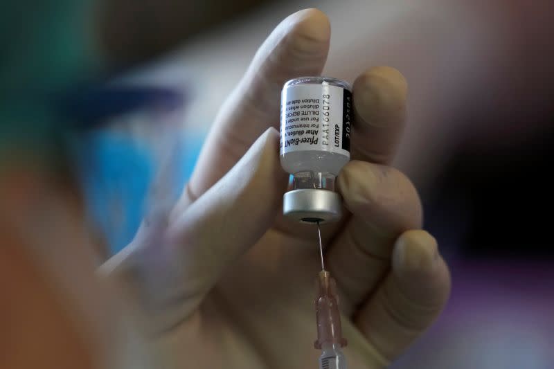 ▲富裕國家陸續宣布開打第3劑疫苗的消息，讓國際公衛專家看了十分擔心，認為這只會變相增加疫苗分配的不公，導致更多人死去。示意圖。（圖／美聯社／達志影像）