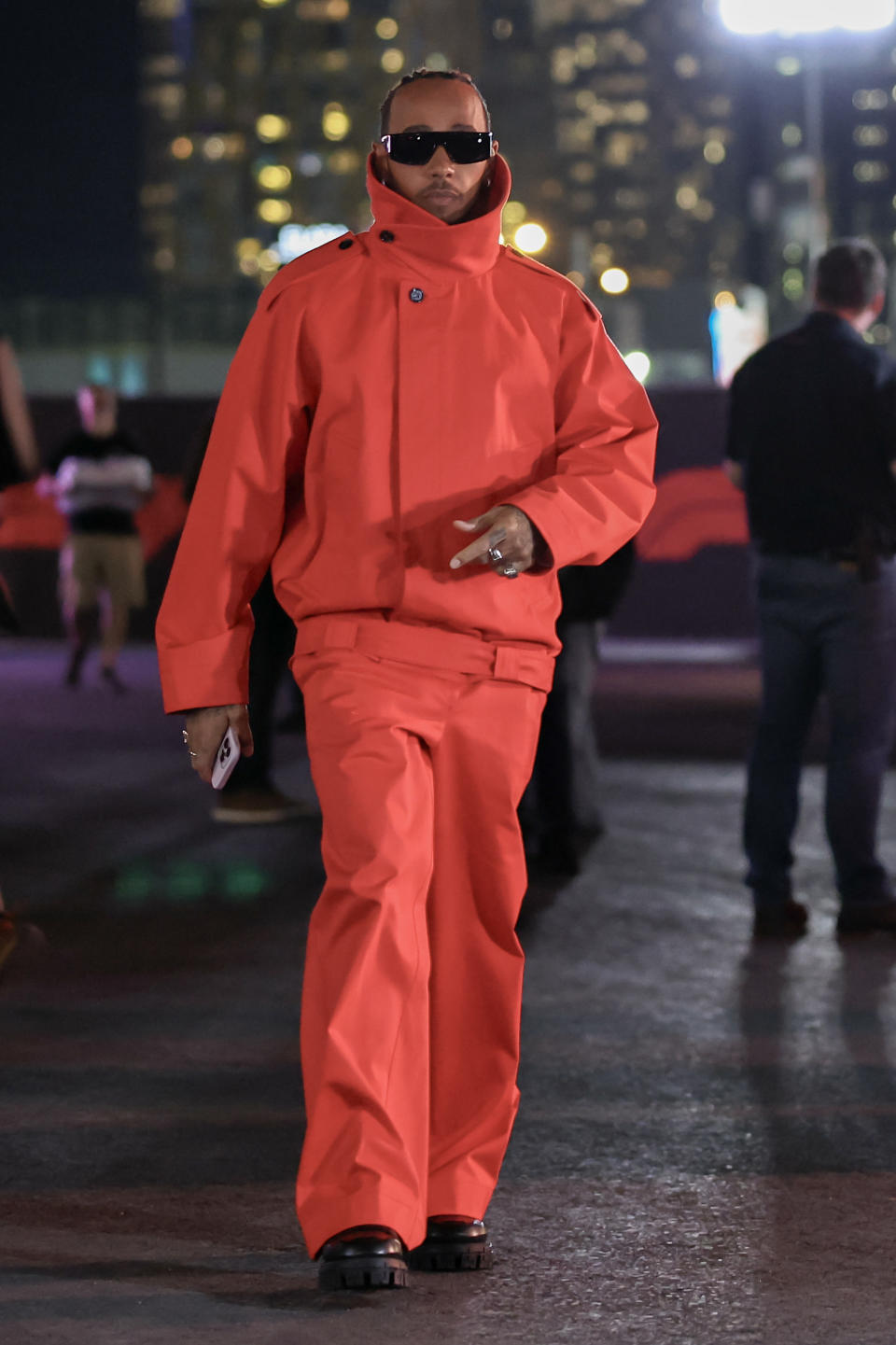 LAS VEGAS, NEVADA - NOVEMBER 17: Lewis Hamilton of Great Britain and Mercedes-AMG PETRONAS F1 Team arrives at the track during qualifying ahead of the F1 Grand Prix of Las Vegas at  on November 17, 2023 in Las Vegas, Nevada. (Photo by Song Haiyuan/MB Media/Getty Images)