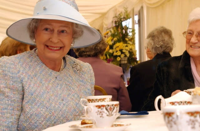 Queen and tea