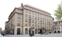 <p>Auch die Steinberger-Marke war bereits auf dem 12. Rang vertreten, nun folgt Platz sieben. Das Grandhotel Handelshof liegt im Herzen der Stadt, nahe der Nikolaikirche und weniger als einen Kilometer vom Hauptbahnhof entfernt. Besser geht es in Leipzig nicht. (Foto: ddp) </p>